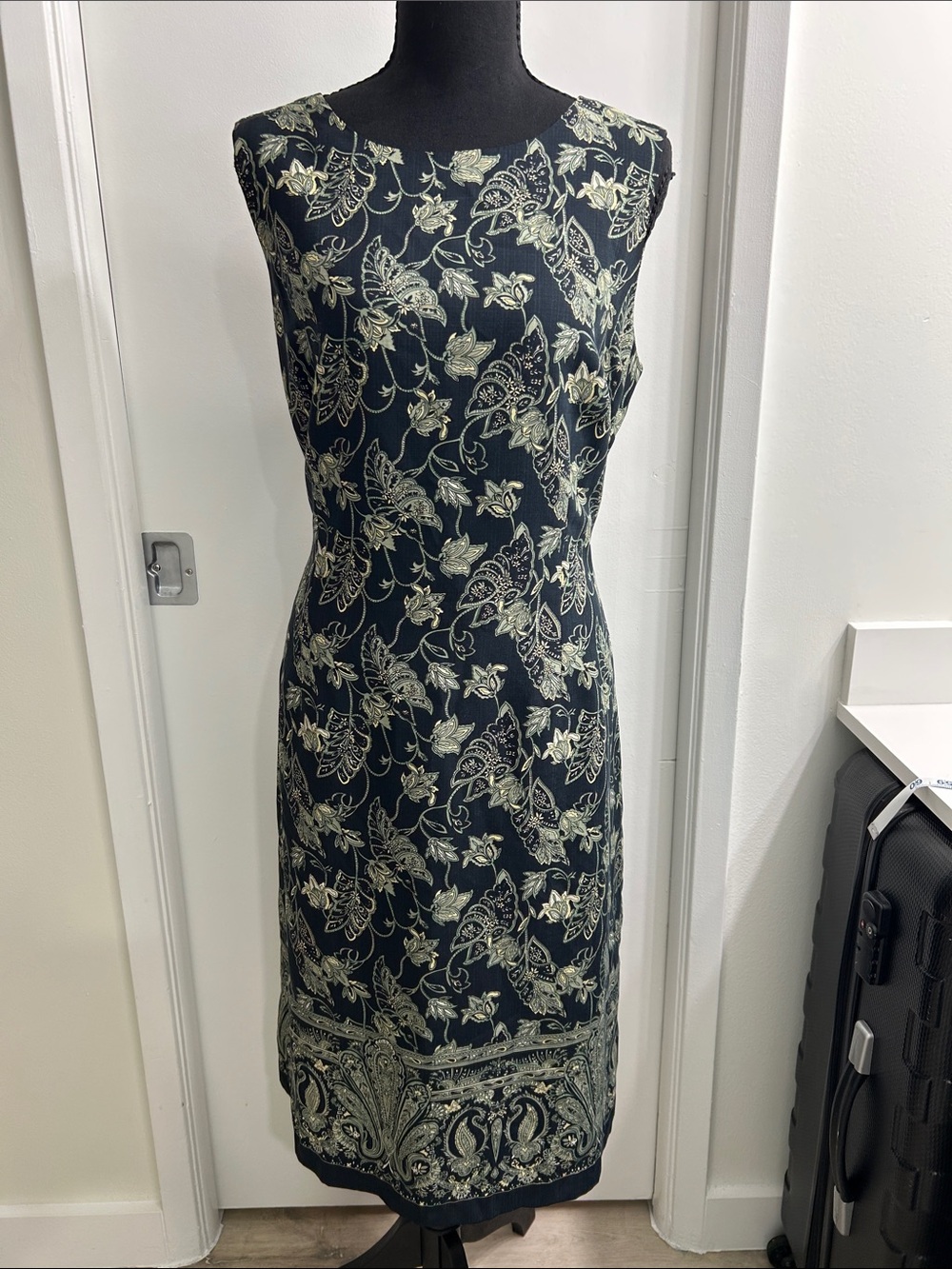 Vintage Tommy Bahama 100% Silk Midi Dress with Cream Green Floral Paisley Print